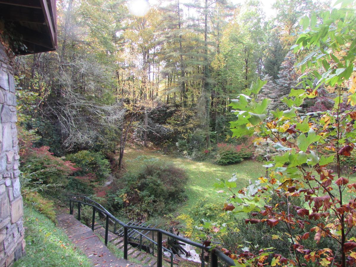 Red Leaf River Inn Вейнсвілл Екстер'єр фото