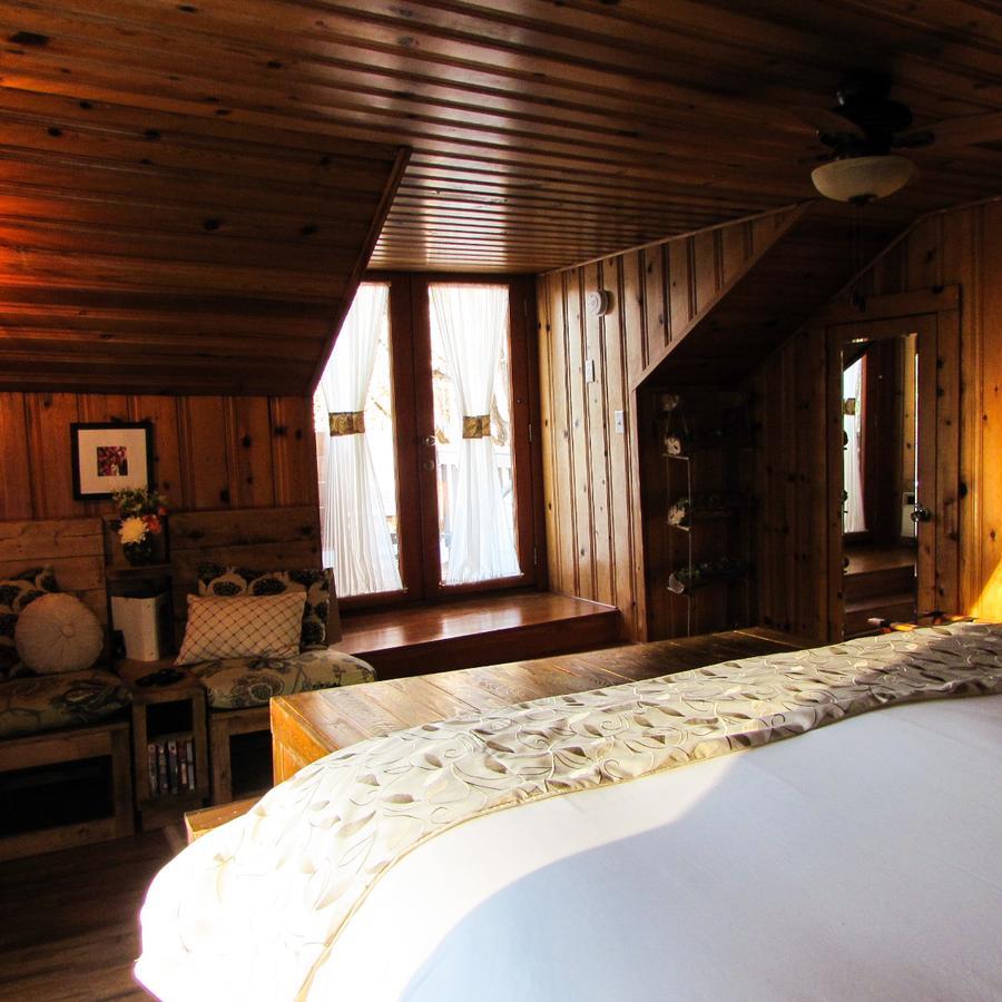 Red Leaf River Inn Вейнсвілл Екстер'єр фото