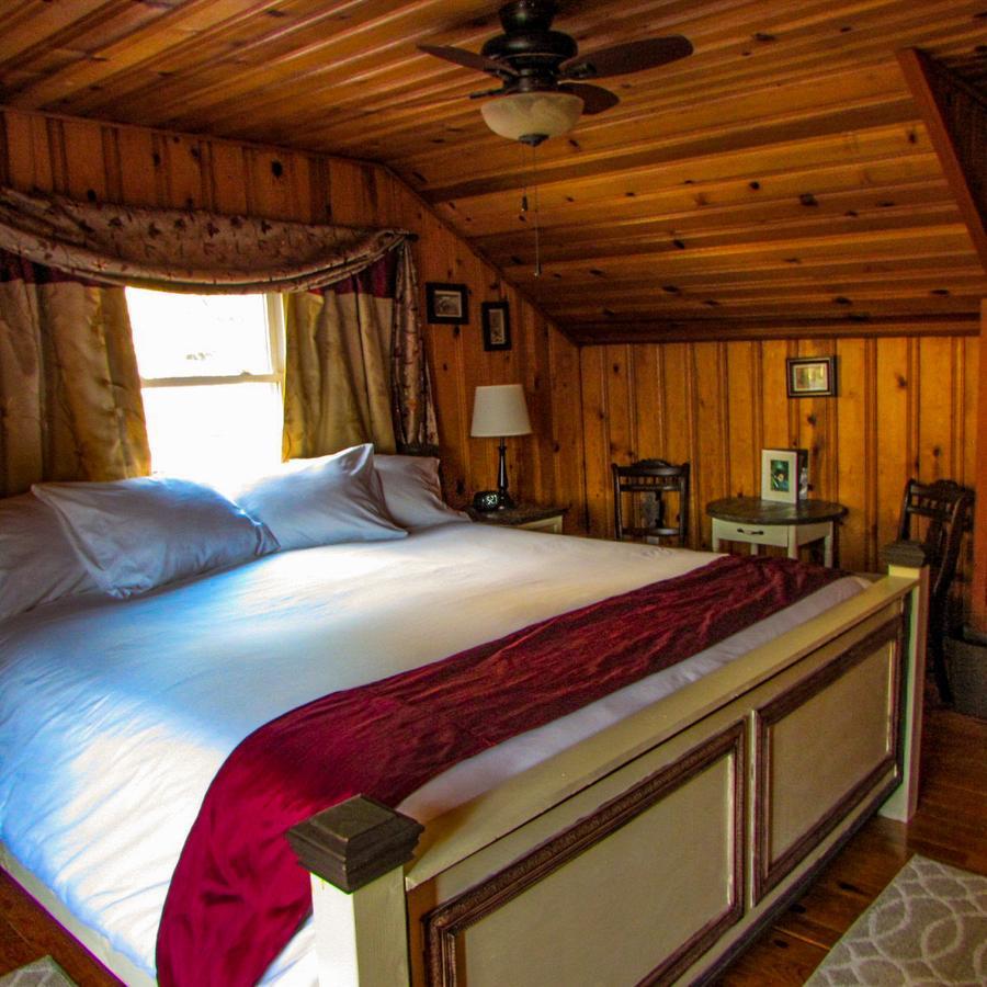 Red Leaf River Inn Вейнсвілл Екстер'єр фото
